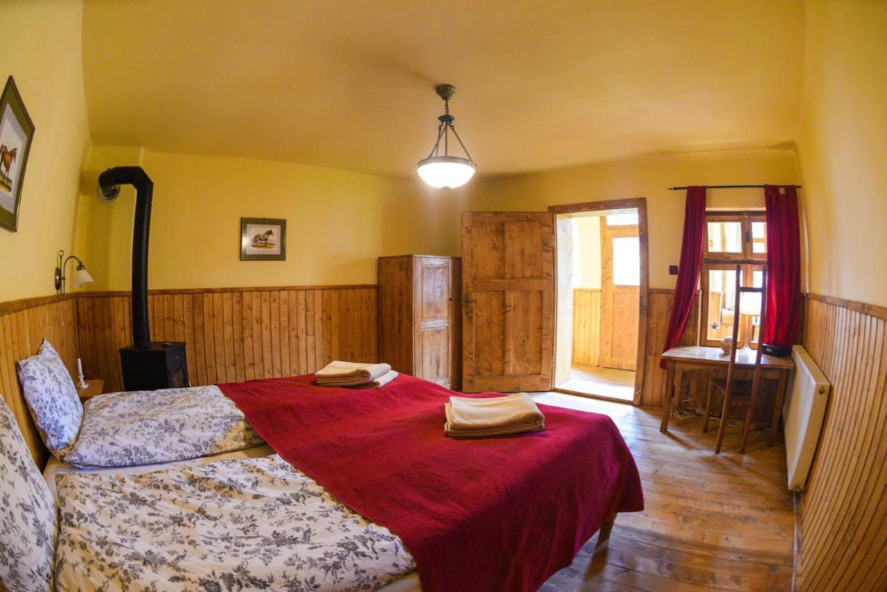 Valea Verde Retreat Transilvania Hotel Cund Room photo